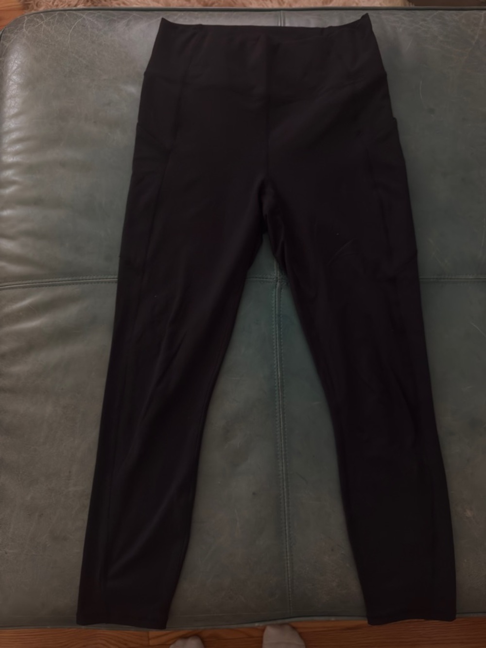 Fabletics PureLux Cropped 24” Leggings Yoga Pants